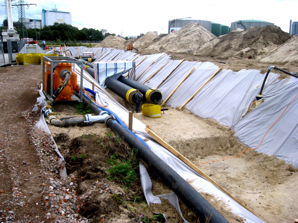 Rohrverlegung im Freihafen (Blumensand)